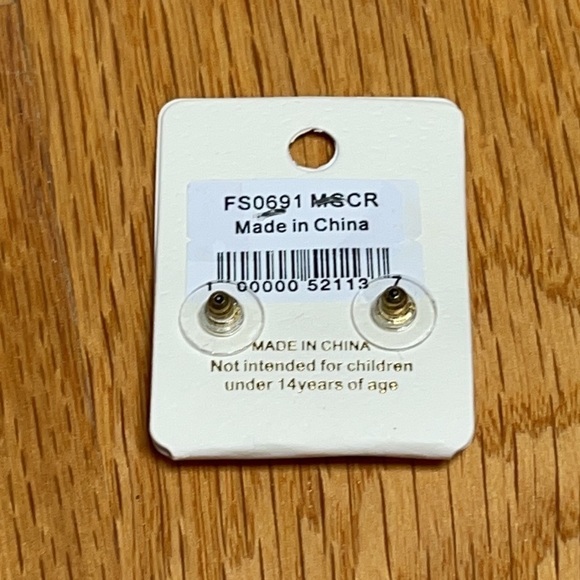 Never been worn Tiny Studs - Picture 2 of 2